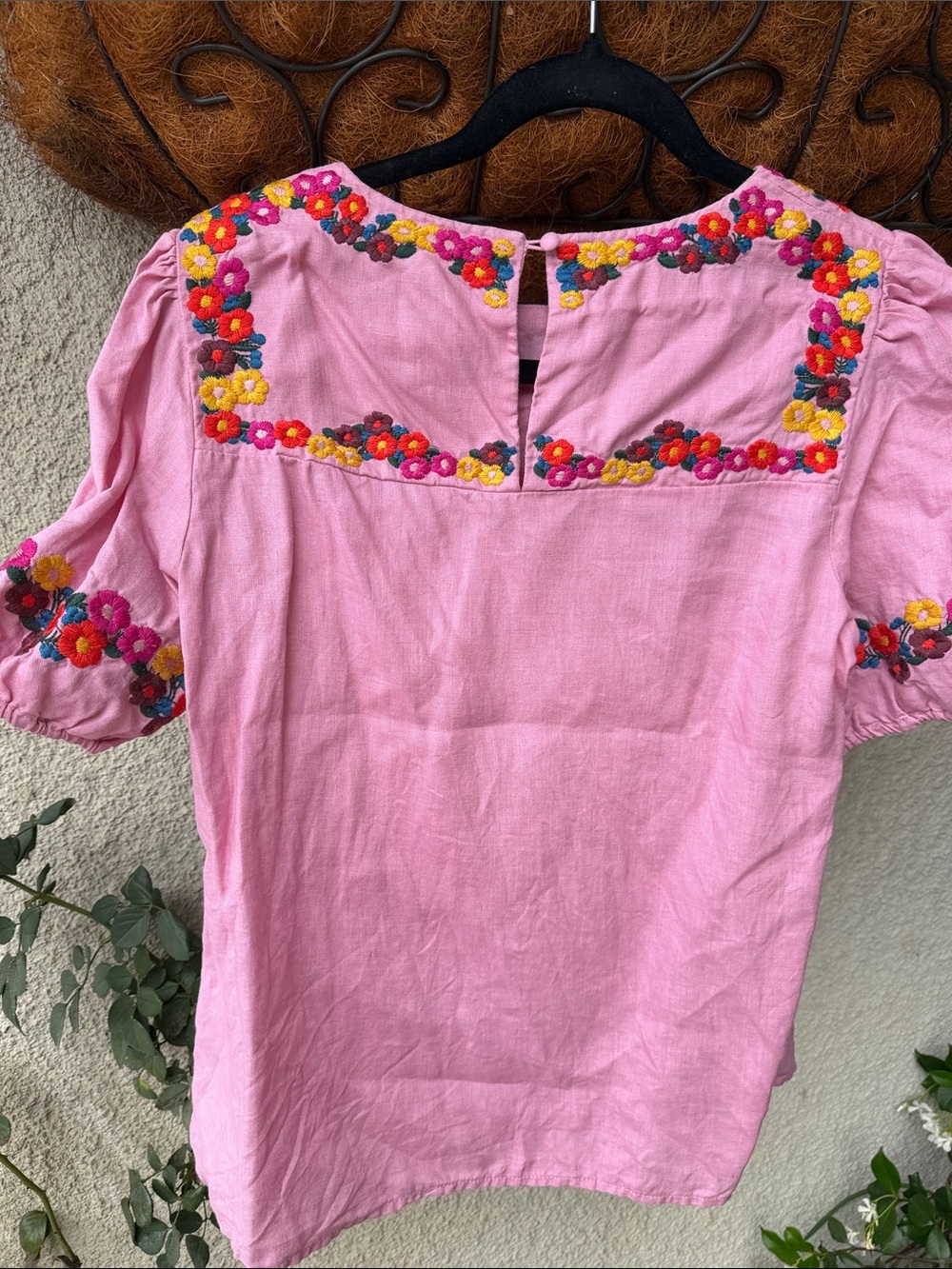 Boden Embroidered Pink Peasant Top with Floral Accents 100% Linen - Picture 4 of 7